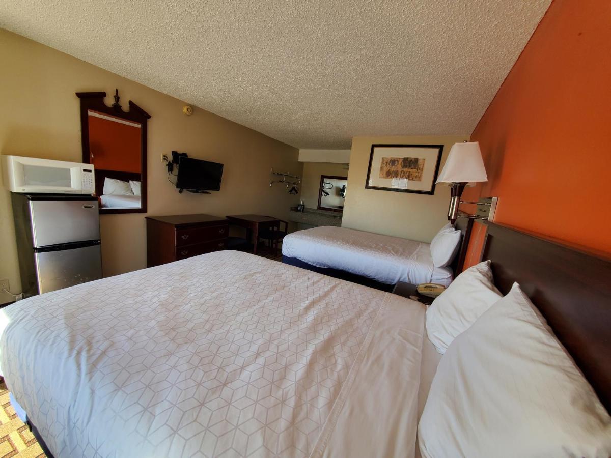 Relax Inn Henryetta Exterior foto
